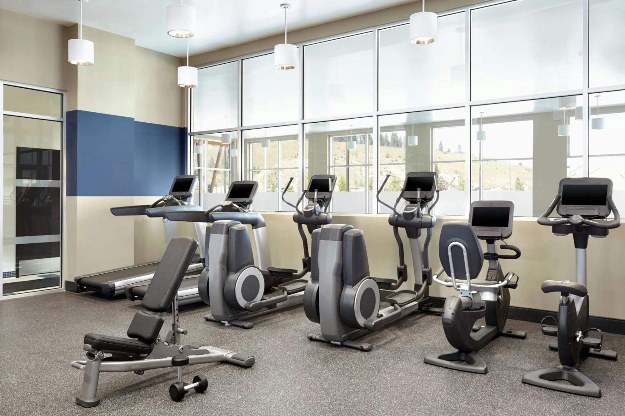 Four Points By Sheraton Kelowna Airport Bagian luar foto